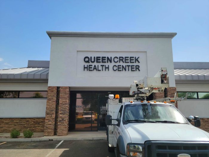 When Should You Repair, Reface, or Replace an Existing Business Sign?